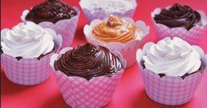 Receitas fáceis de cupcakes – Massas tradicionais e coloridas